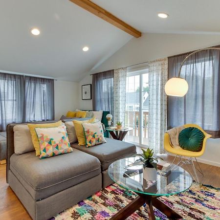 New Portland Neighborhood Studio Экстерьер фото