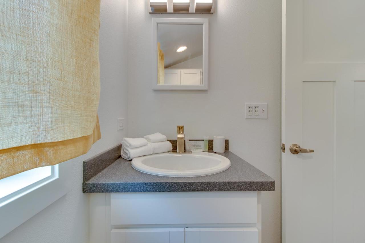 New Portland Neighborhood Studio Экстерьер фото